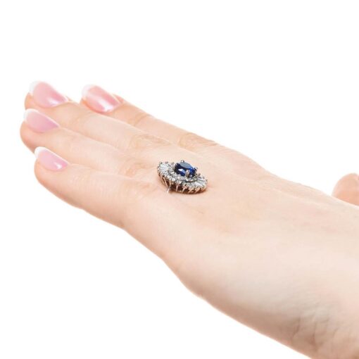 delphine vintage engagement ring sapphire lifestyle 003
