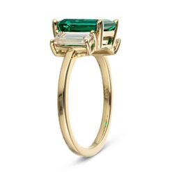 isla three stone engagement ring emerald green em yg webwhite 008