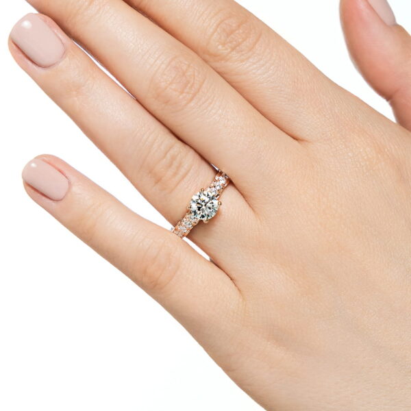 maeve engagement ring accenteddiamond sam colorless rd 1ct rg lifestyle 002